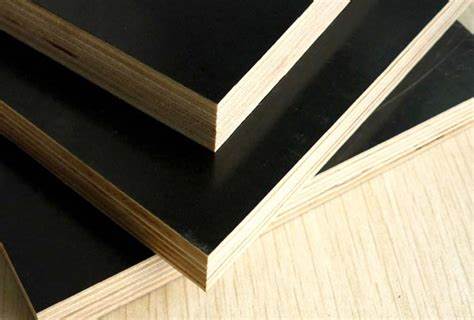 Lámina de Plywood HDO de 1/2" (12mm)
